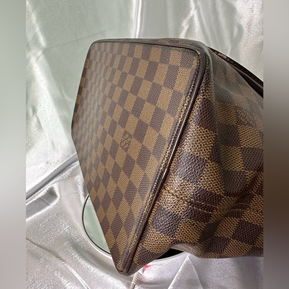 Louis Vuitton Damier Ebene Saleya MM - Picture 2 of 15